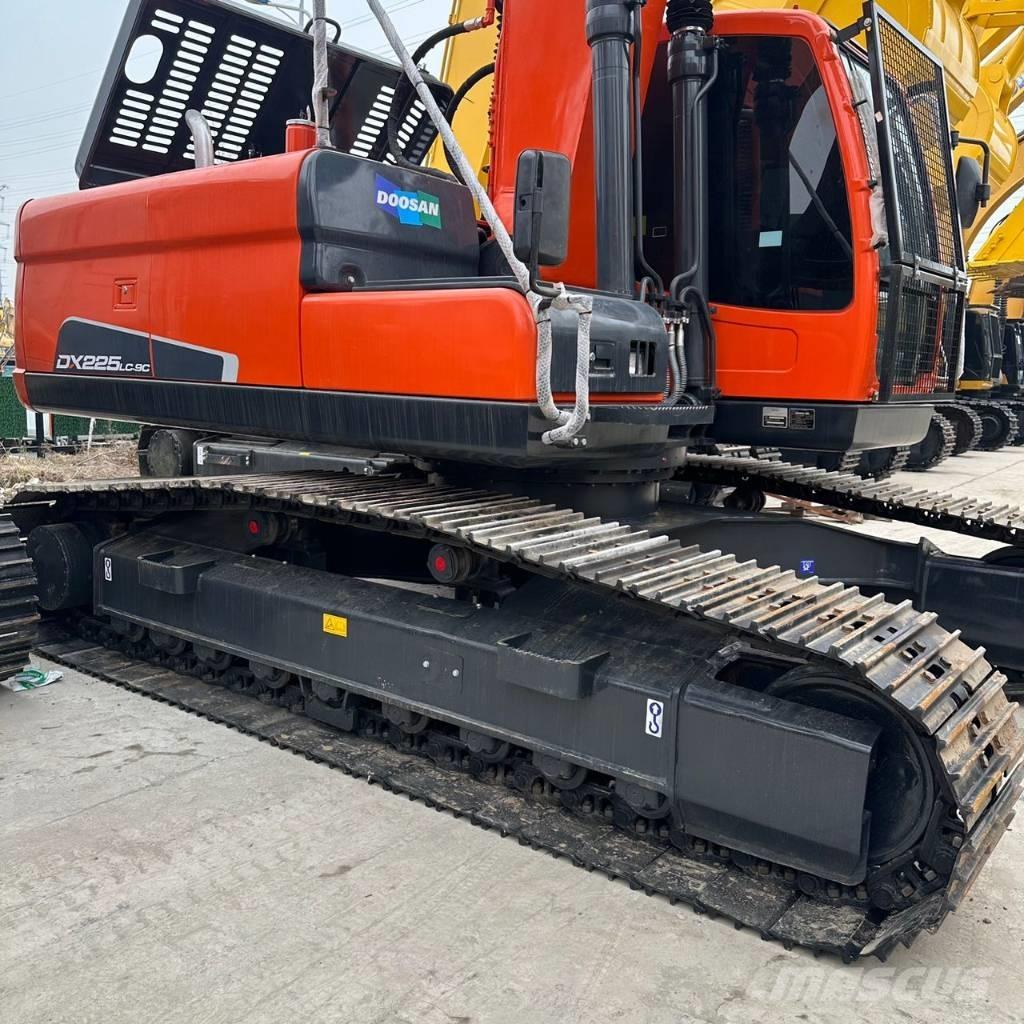 Doosan DX225LC-9C Pásové rýpadlá
