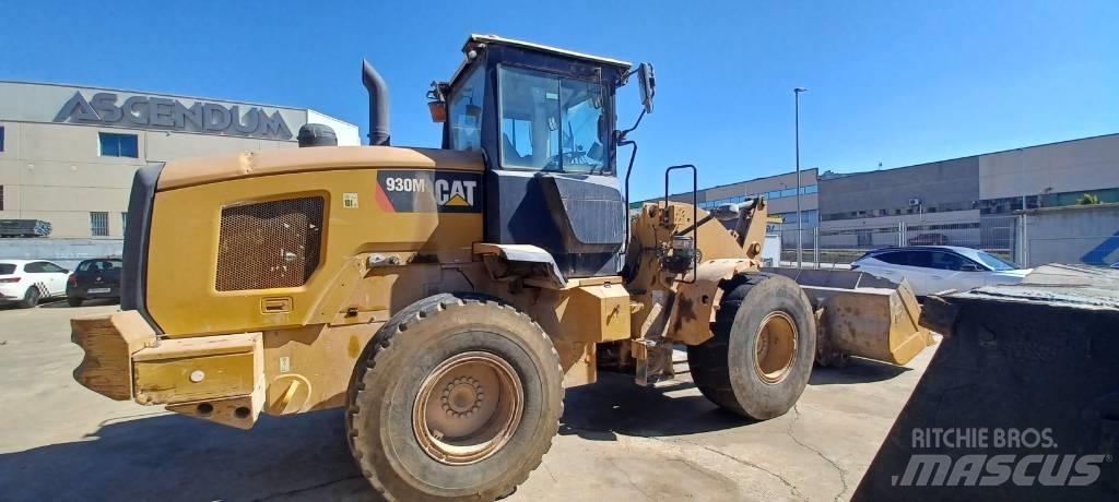 CAT 930 M Kolesové nakladače