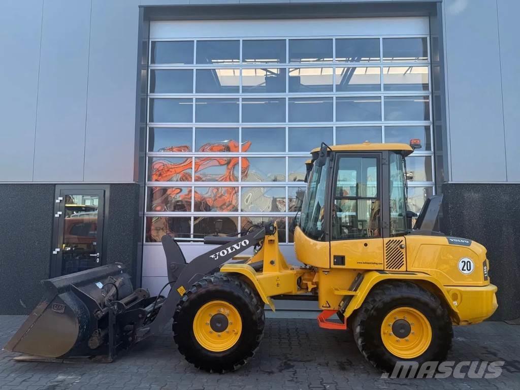Volvo L35G Kolesové nakladače
