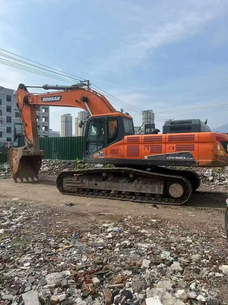 Doosan DX420LC Pásové rýpadlá