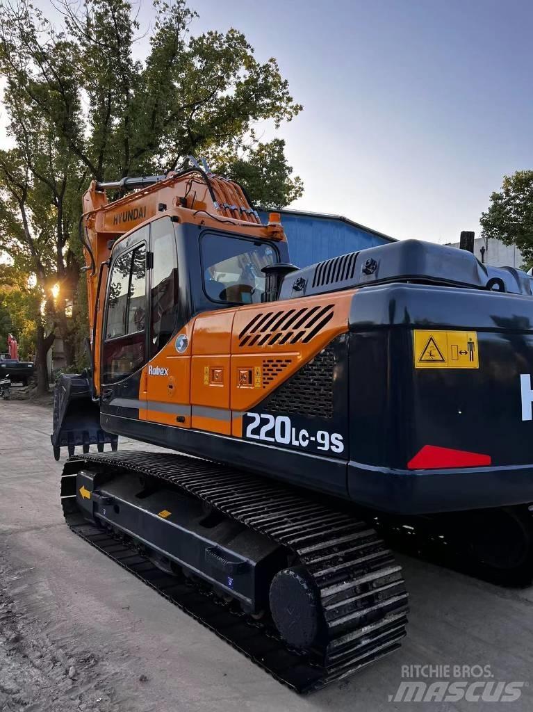 Hyundai 220LC-9S Pásové rýpadlá
