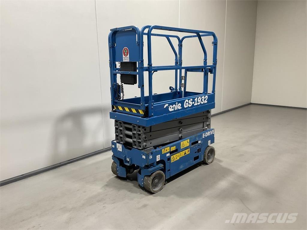 Genie GS-1932 Nožnicové zdvíhacie plošiny