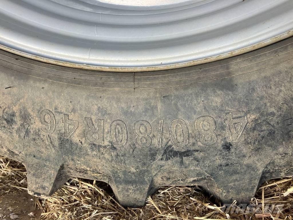 Amazone UX 5200 Ťahané postrekovače