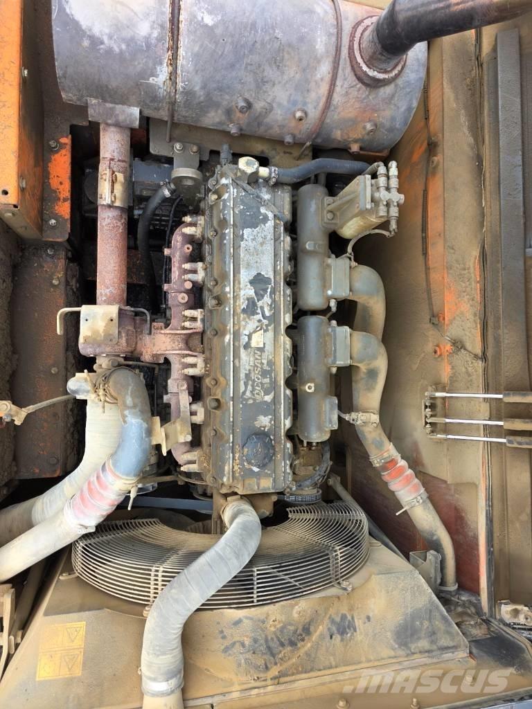 Doosan DX 380 LC Pásové rýpadlá