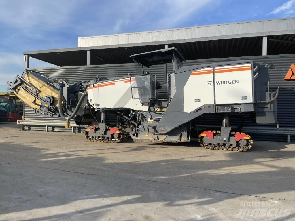 Wirtgen W 220 FI Recykléry za studena