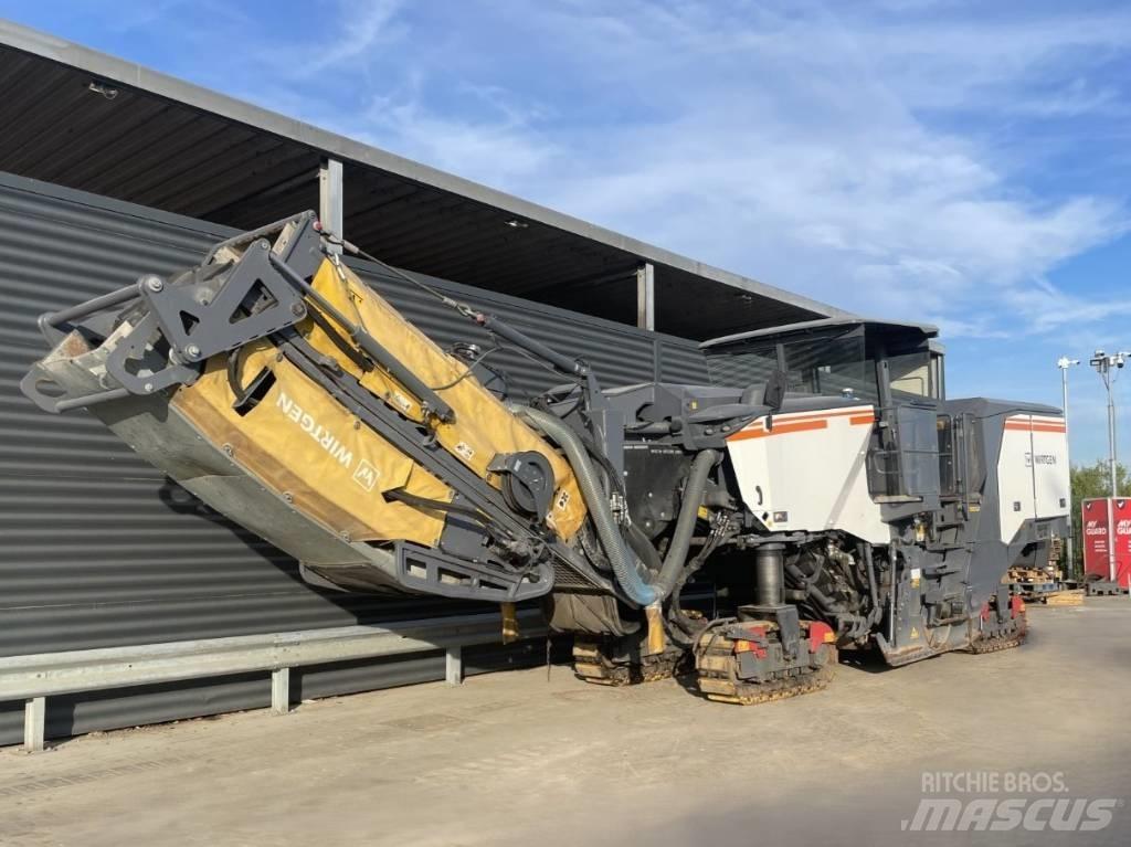 Wirtgen W 220 FI Recykléry za studena