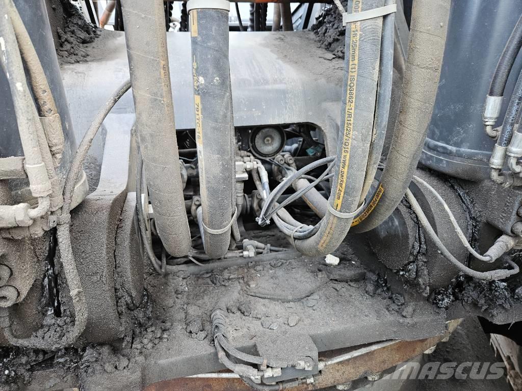 Doosan DX 340 LC Pásové rýpadlá