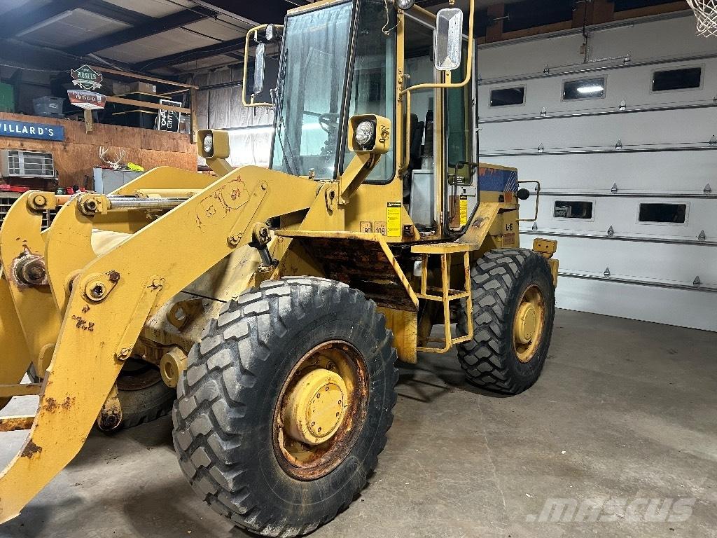 Fiat-Hitachi FR 100 Kolesové nakladače
