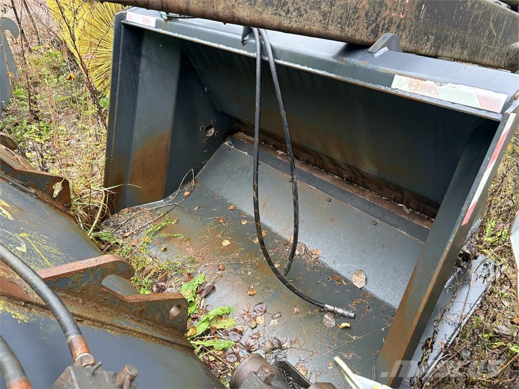 Snowstar HK700L Posýpače soli a piesku