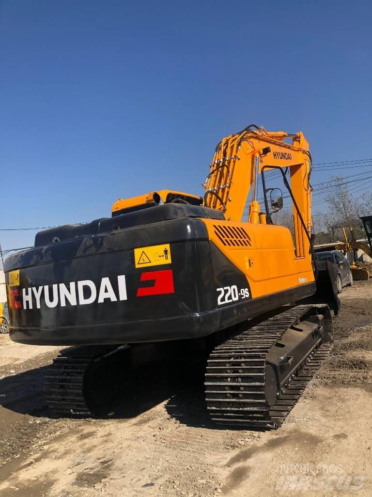 Hyundai 220-9s Pásové rýpadlá