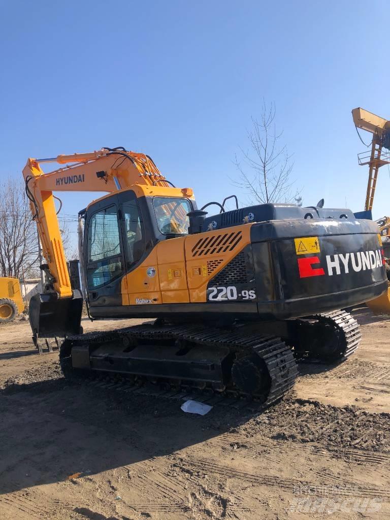 Hyundai 220-9s Pásové rýpadlá