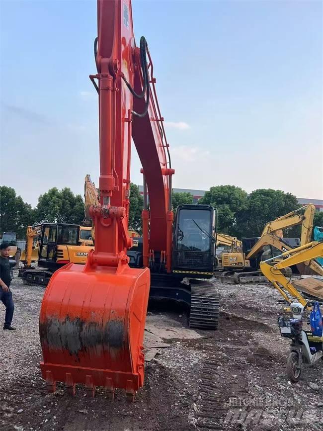 Hitachi ZX 200 Pásové rýpadlá