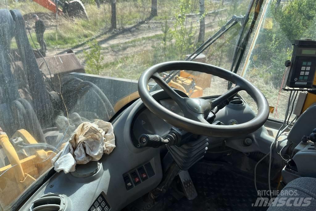 Volvo L 220 D Kolesové nakladače