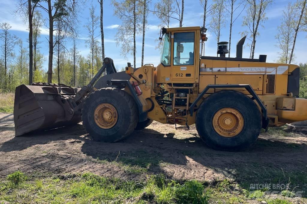 Volvo L 220 D Kolesové nakladače