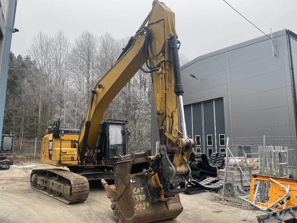 CAT 330 Pásové rýpadlá