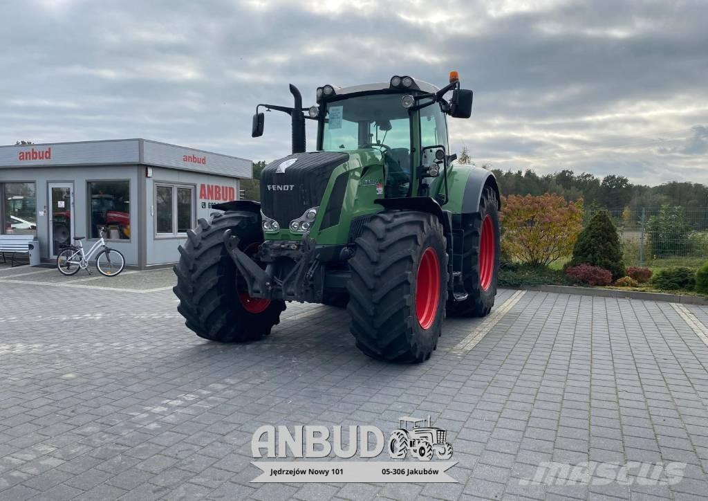 Fendt 826 Vario Traktory