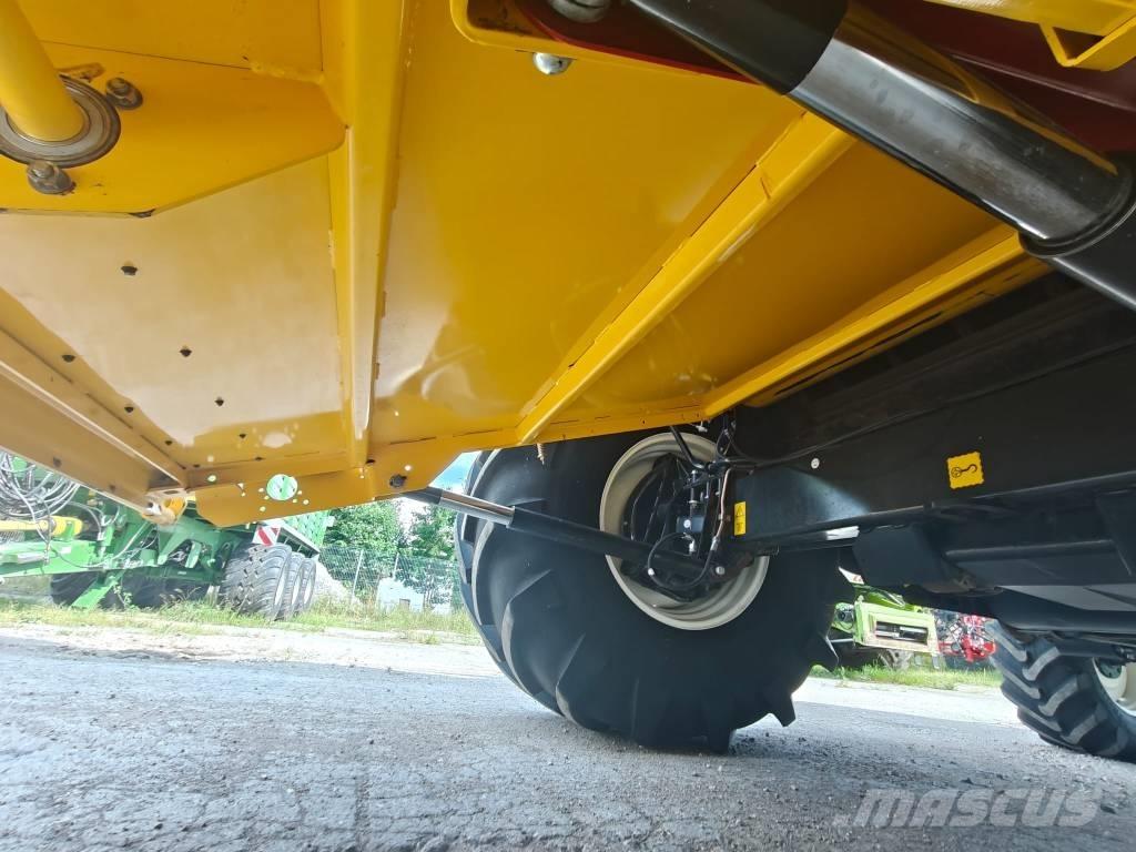 New Holland CX 6090 Kombinované zberacie stroje