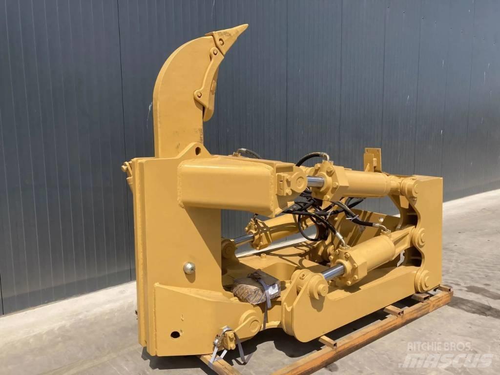 CAT D8 Rozrývače