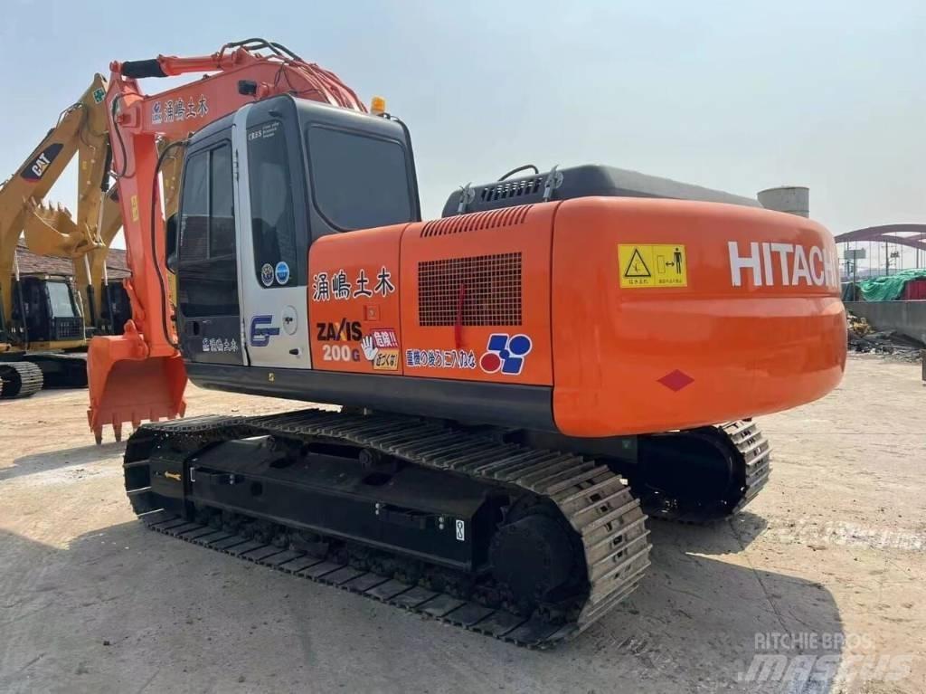 Hitachi ZX 200 Pásové rýpadlá