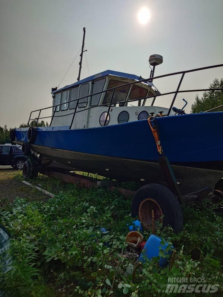  Rami Hinaaja Pracovné lode, bárky a pontóny