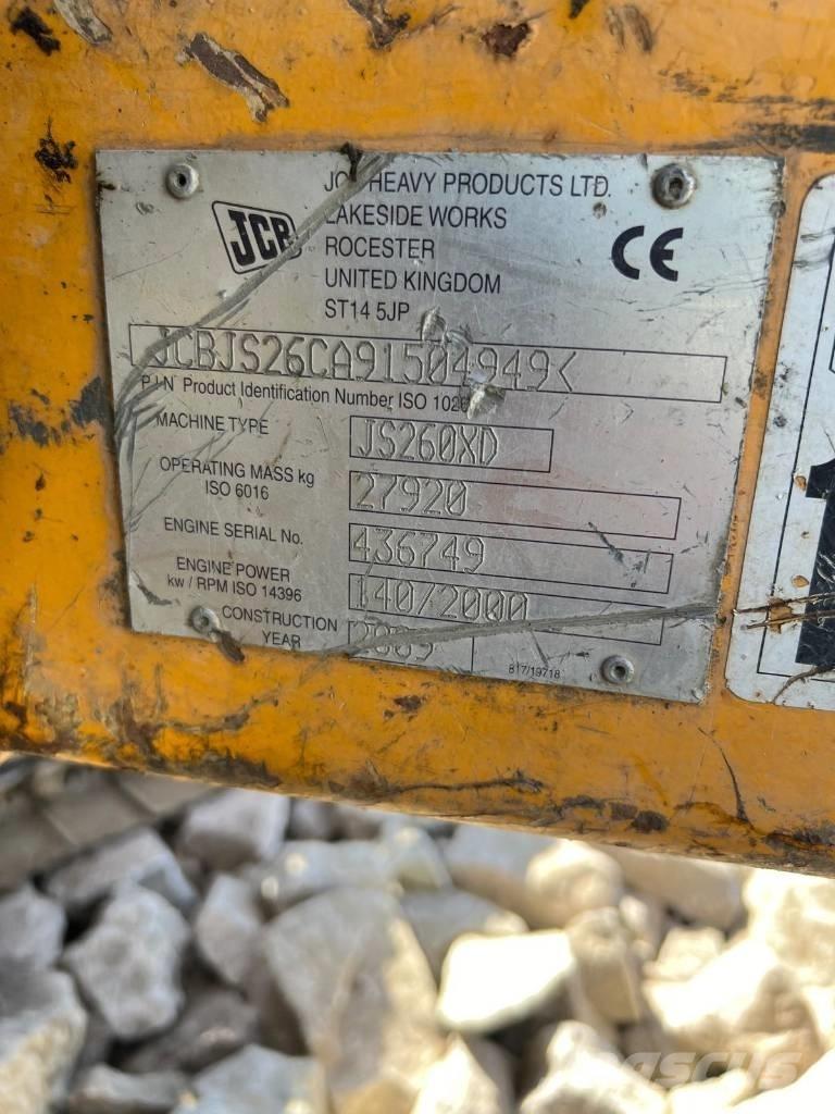 JCB JS 260 XD Výložníky a lyžice