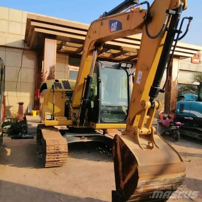 CAT 307 Pásové rýpadlá