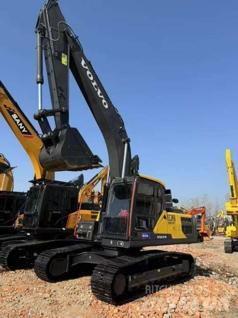 Volvo EC 240 Pásové rýpadlá