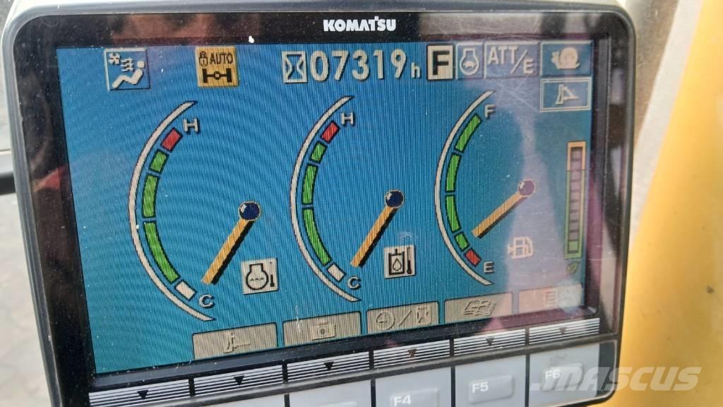Komatsu PW 148-8 Kolesové rýpadlá