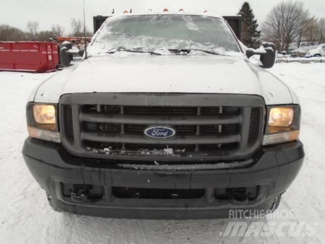 Ford F 550 SD Plošinové nákladné automobily/nákladné automobily so sklápacími bočnicami