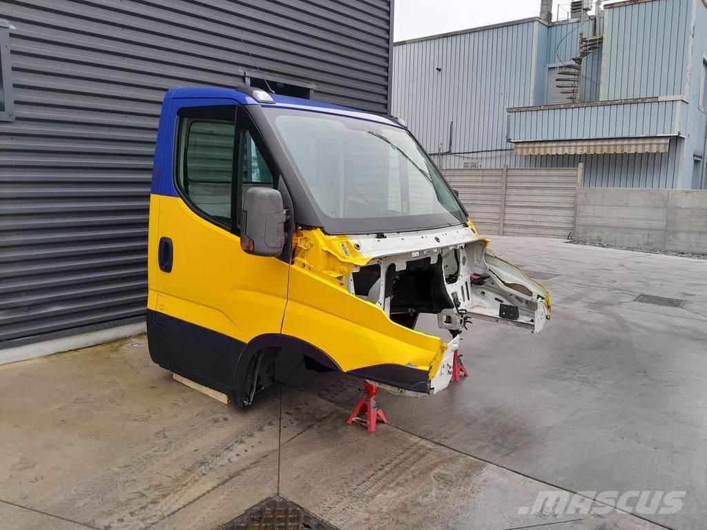 Iveco DAILY Kabíny a interiér