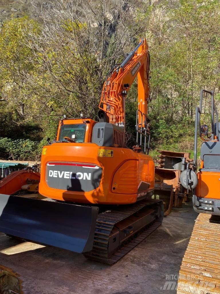 Develon DX 140 LCR-7 Pásové rýpadlá