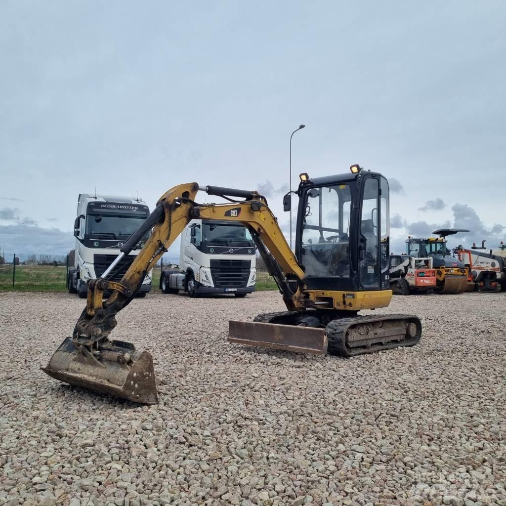 CAT 302.7 D CR Mini rýpadlá < 7t