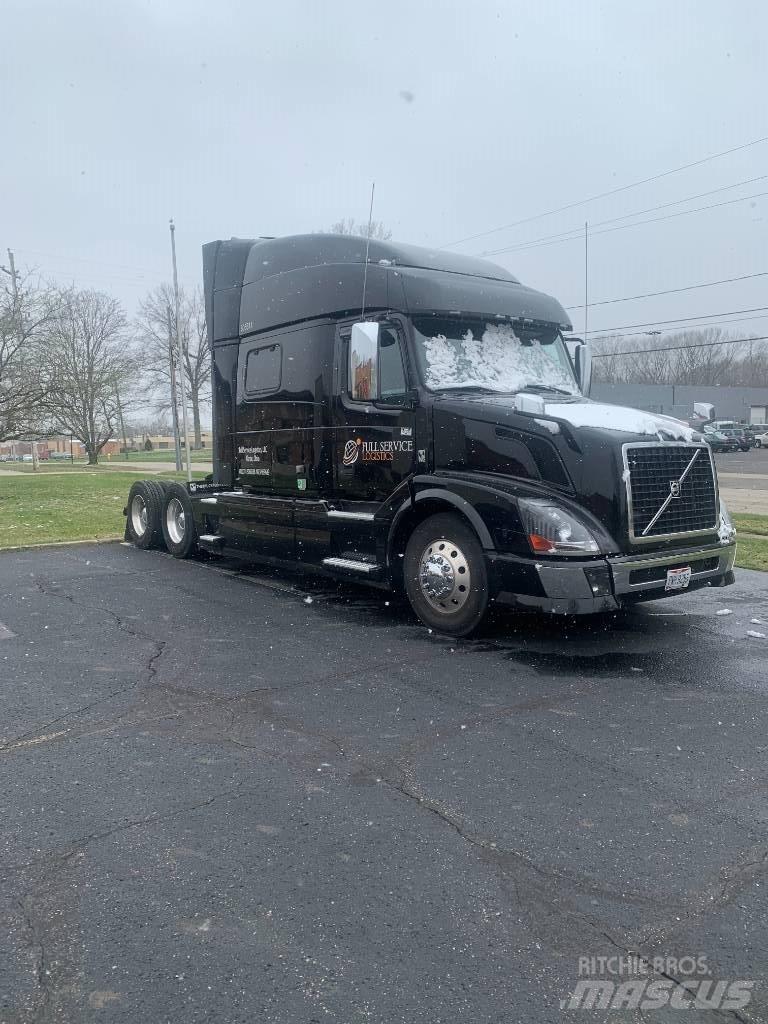 Volvo VNL730 Ťahače