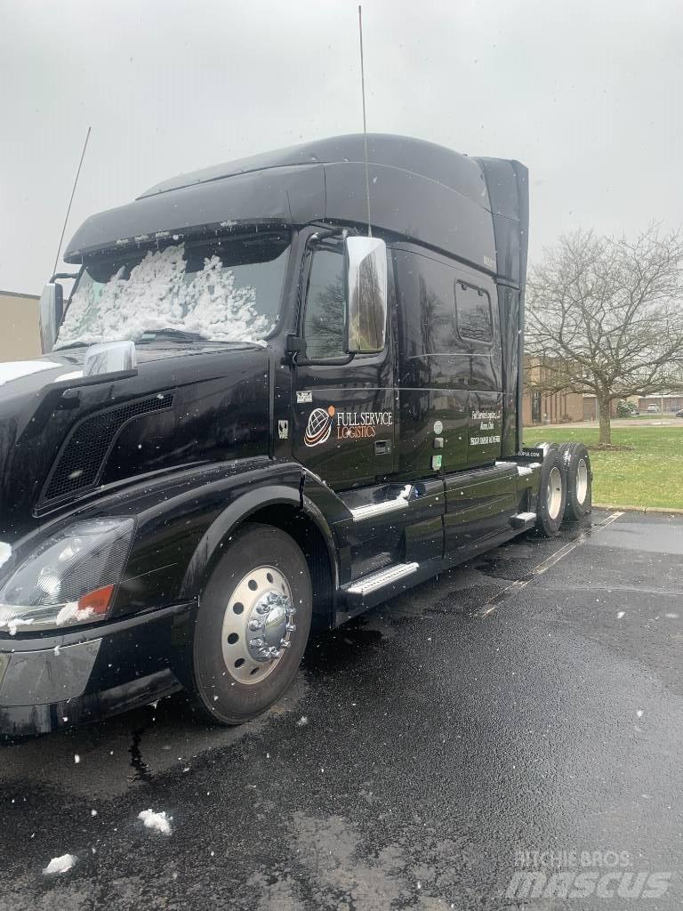 Volvo VNL730 Ťahače