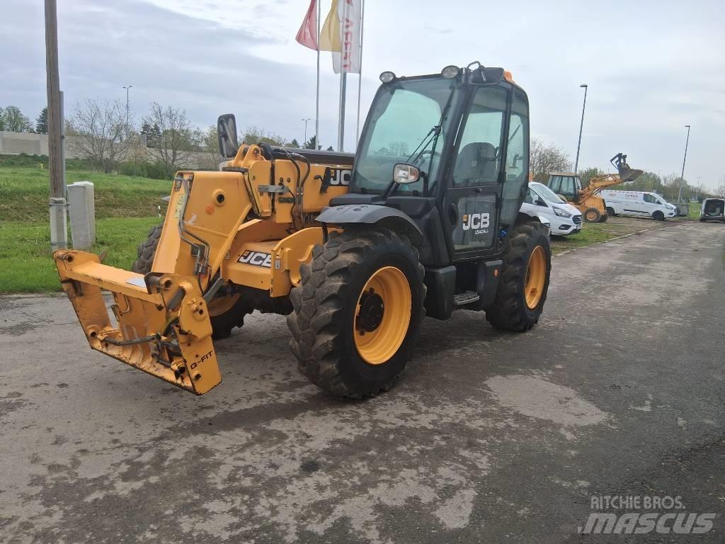 JCB 535-95 Teleskopické kolesové nakladače