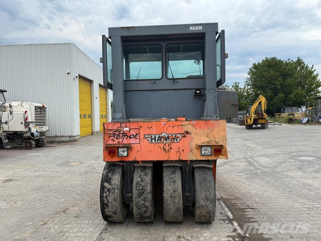 Hamm GRW 15 Pneumatikové valce