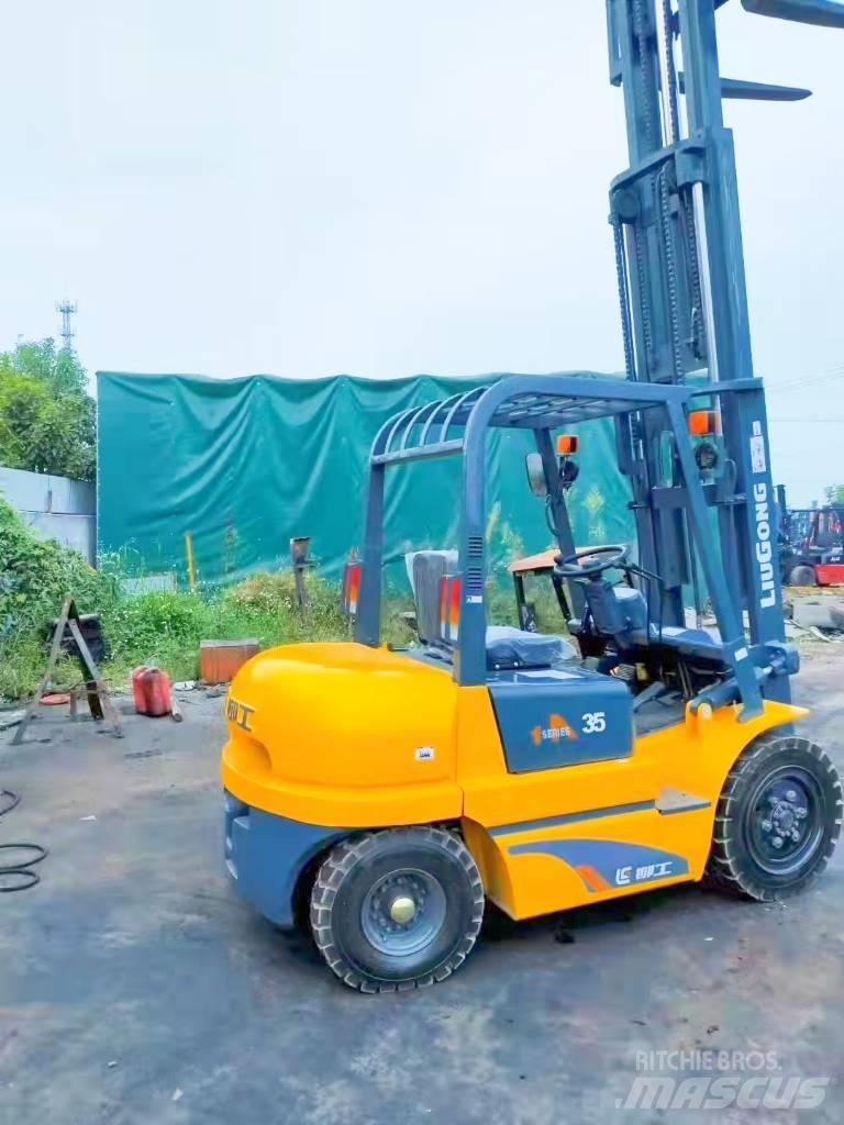 LiuGong CPC 35 Dieselové vozíky