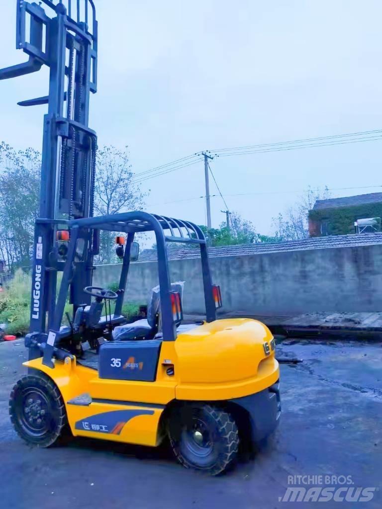 LiuGong CPC 35 Dieselové vozíky
