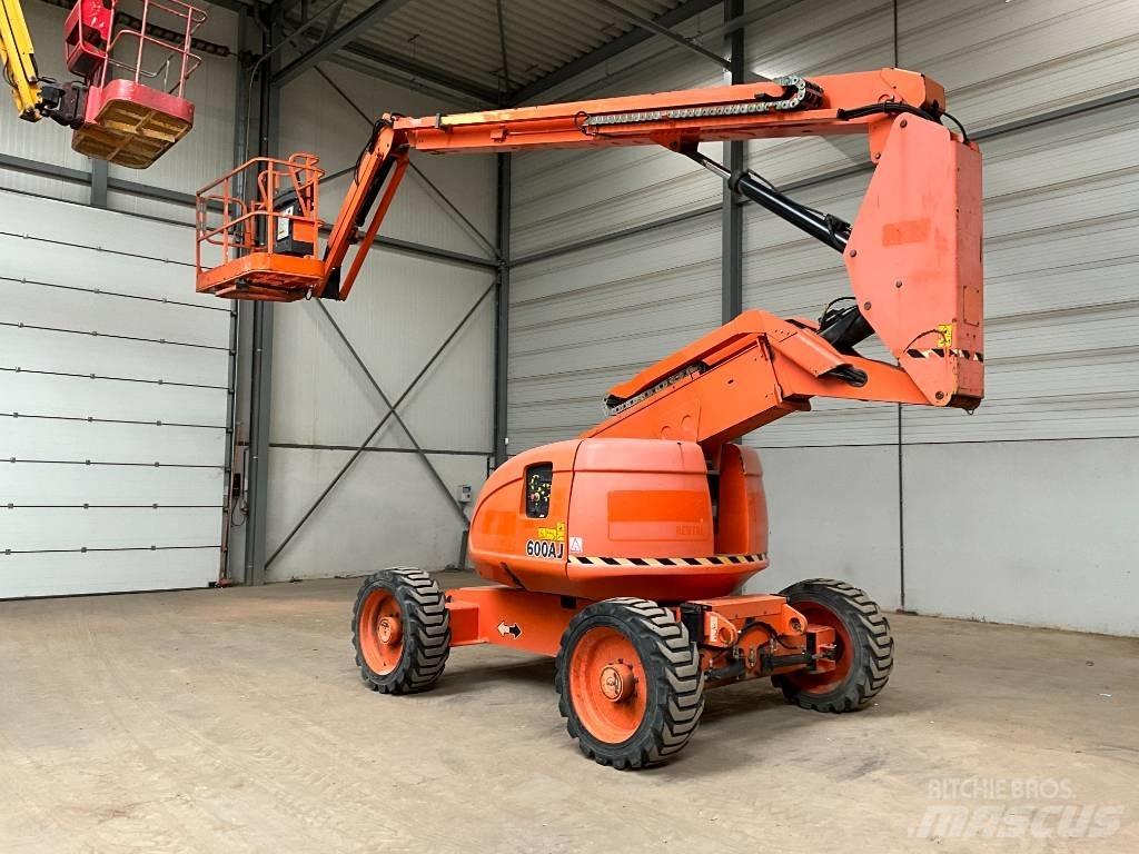 JLG 600 AJ Kĺbové plošiny