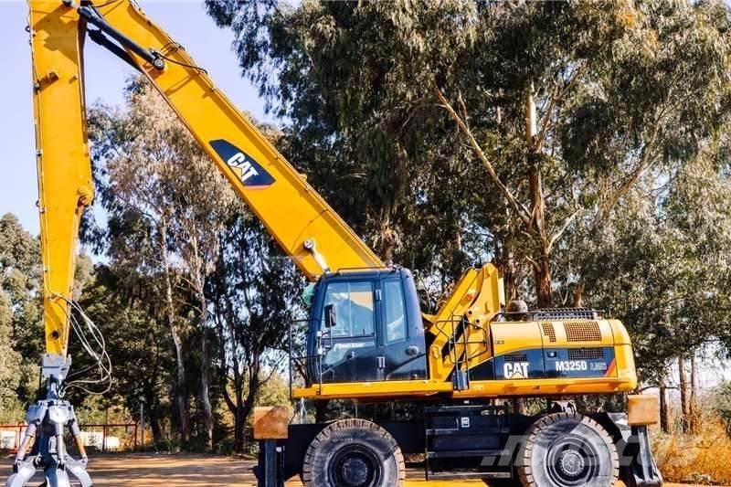 CAT M325 Mini rýpadlá < 7t