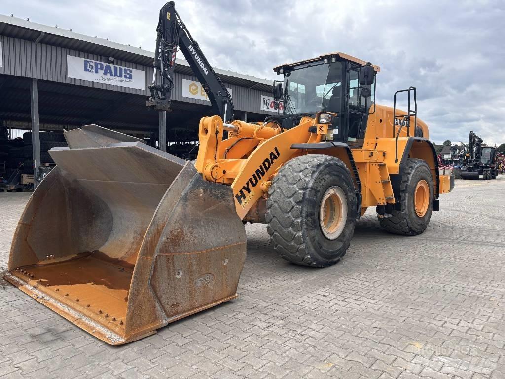 Hyundai HL 975 Kolesové nakladače