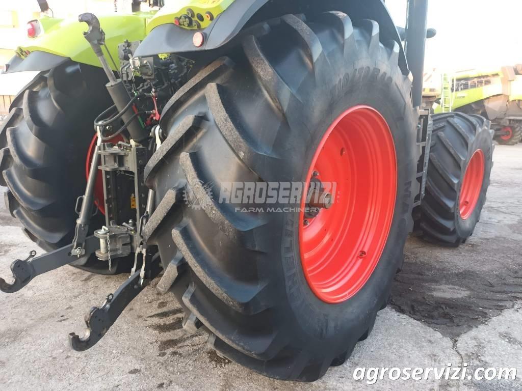CLAAS Axion 830 Traktory