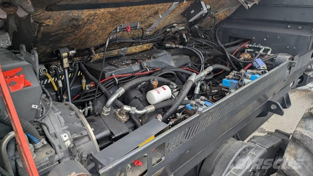 Ponsse Wisent 8W Lesné traktory