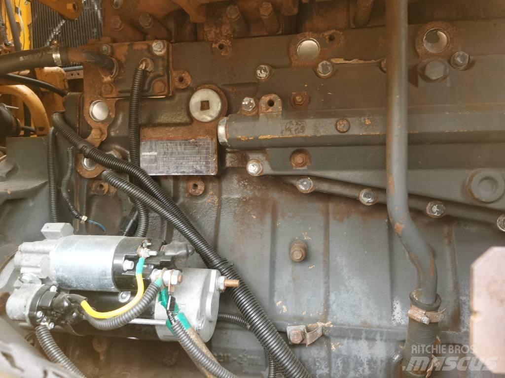 Komatsu WA 500-3 Kolesové nakladače