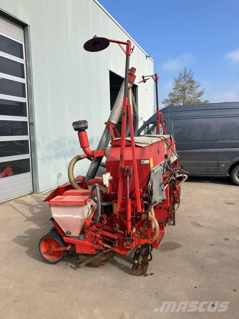 Becker Aeromat T 6 Presné sejačky