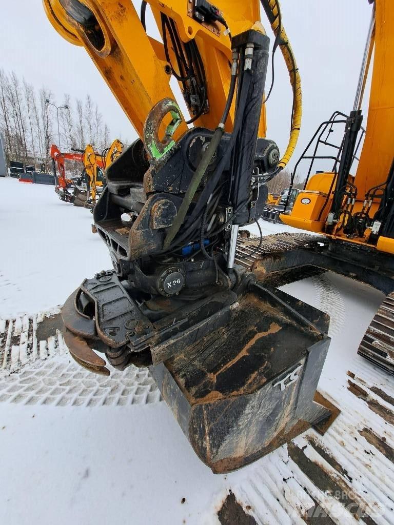 JCB JS210LC T4F Pásové rýpadlá