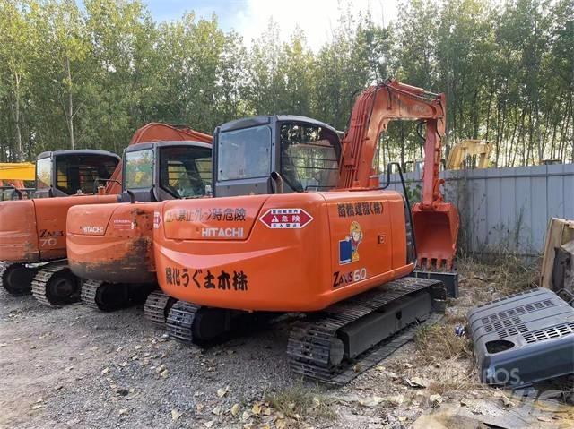 Hitachi ZX70 Pásové rýpadlá