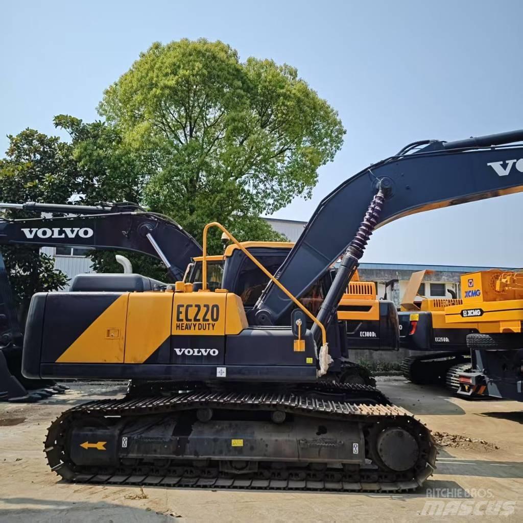Volvo EC 220 Pásové rýpadlá