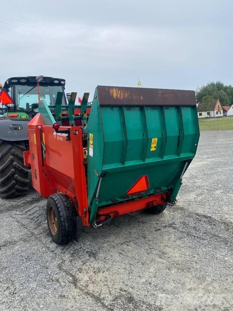 Kverneland KD832 Drviče a rezače balíkov