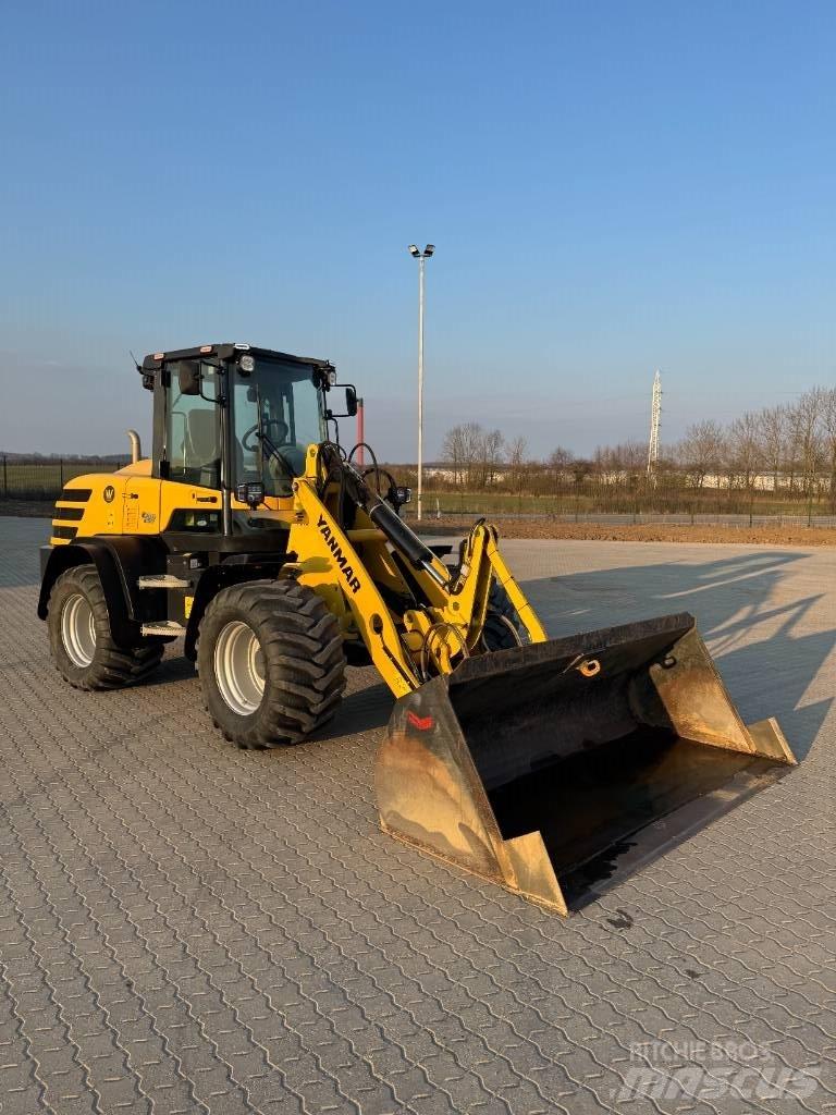 Yanmar V 120 Kolesové nakladače